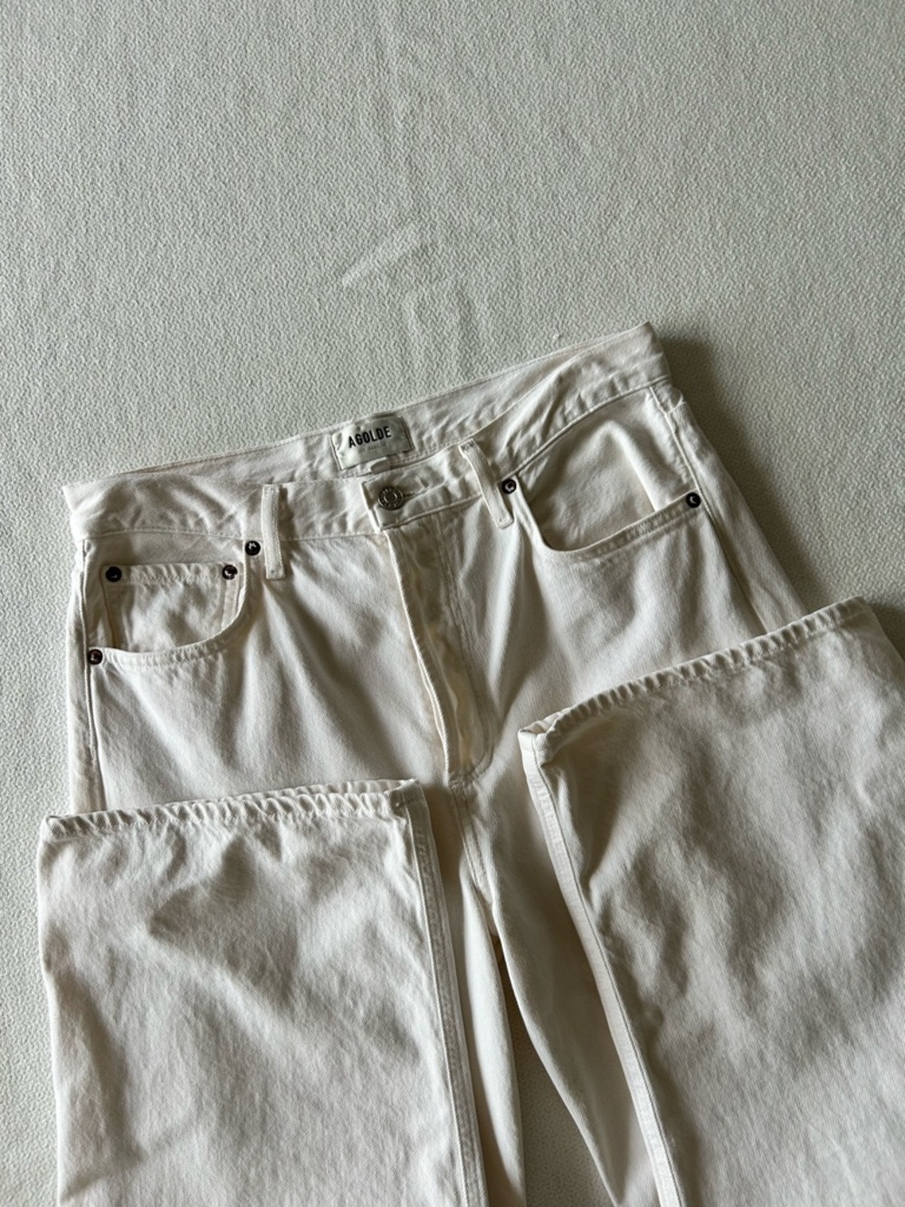 Agolde Ren High-Rise Wide-Leg Jeans in Fortune Cookie - Picture 4 of 6